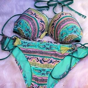 Hawaiian themed 2 piece swimsuit
